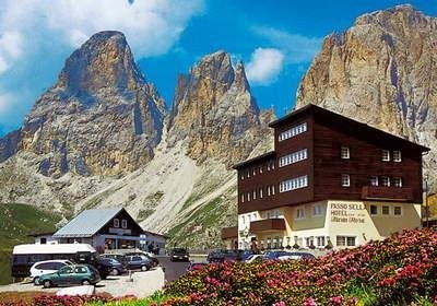 Foto Außenansicht Hotel Maria Flora