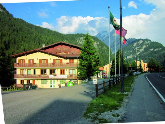 Foto esterno Albergo Villa Emma