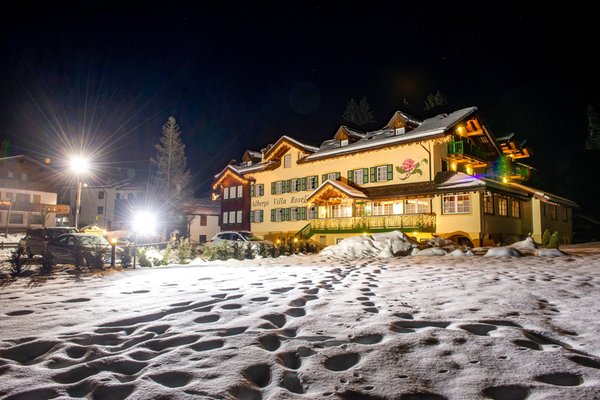 Foto esterno in inverno Villa Rosella