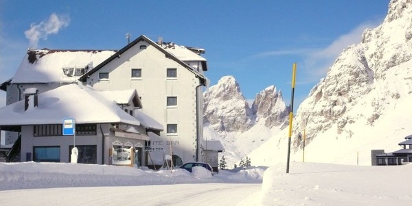 Foto Außenansicht Hotel Col di Lana