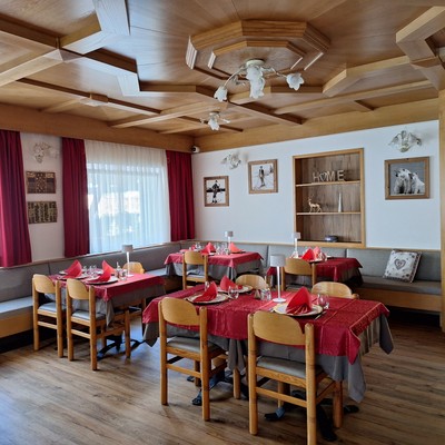The restaurant Canazei Denise