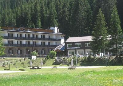 Foto Außenansicht Hotel Madonna delle Vette