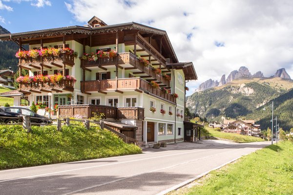 Foto esterno in estate Sassleng
