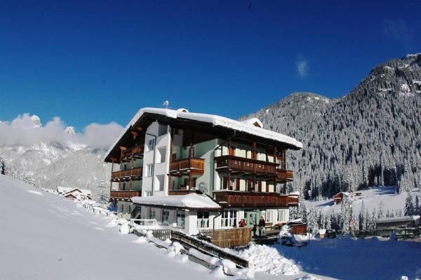 Foto Außenansicht Hotel Sassleng