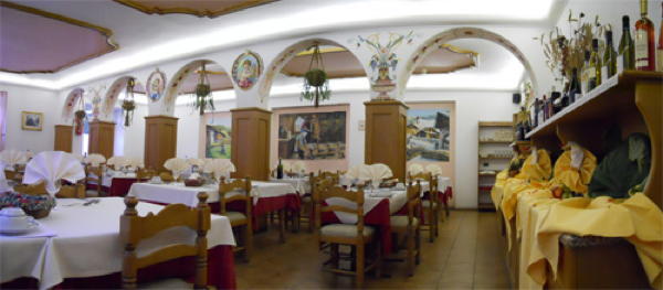The restaurant Penia di Canazei (Canazei) Villa Agomer