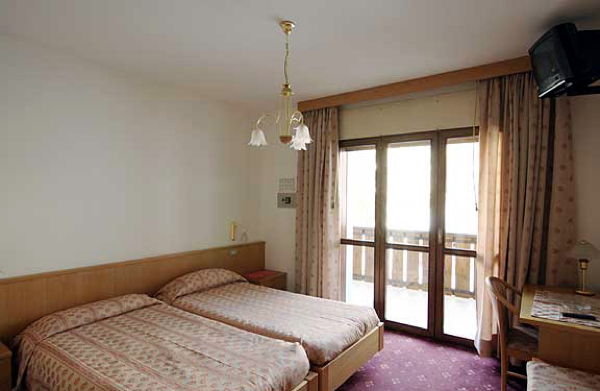 Photo of the room B&B (Garni)-Hotel La Zondra