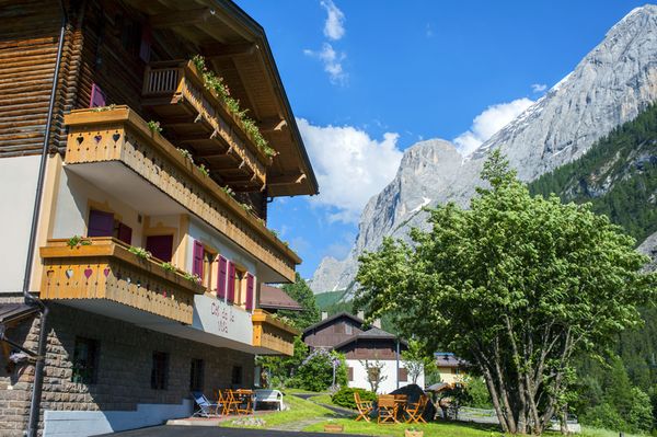 Foto Außenansicht im Sommer Col da la Vila