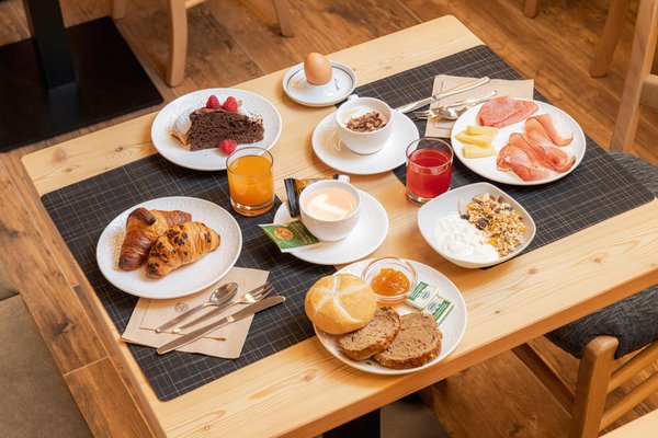 The breakfast B&B (Garni)-Hotel Edy