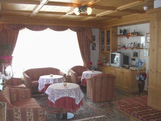 Der Wohnraum Zimmer mit Frühstück Lasties