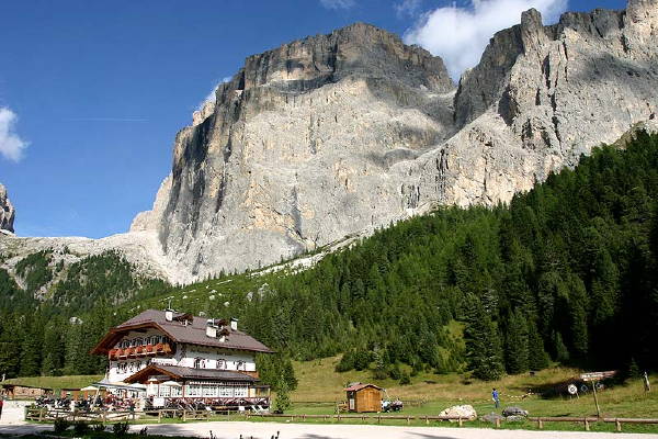 Photo exteriors in summer Monti Pallidi