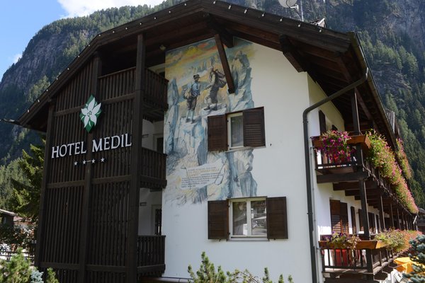 Foto estiva di presentazione Medil Wellness & Family - Albergo 4 stelle