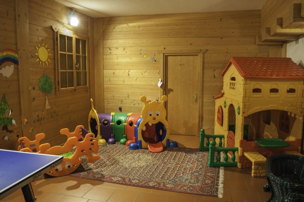 La sala giochi Hotel Alaska Family & Wellness