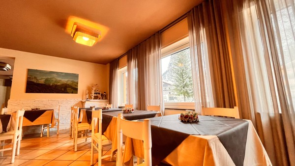 Il ristorante Campitello di Fassa Rododendro
