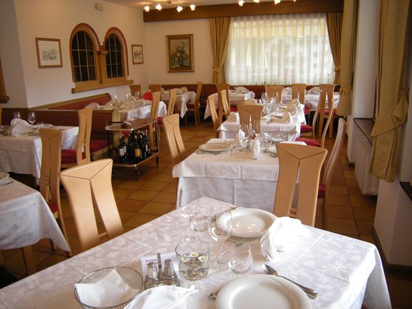 Il ristorante Campitello di Fassa Sport Hotel Enrosadira