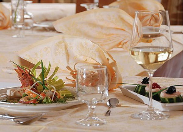 Il ristorante Campitello di Fassa Sport Hotel Enrosadira