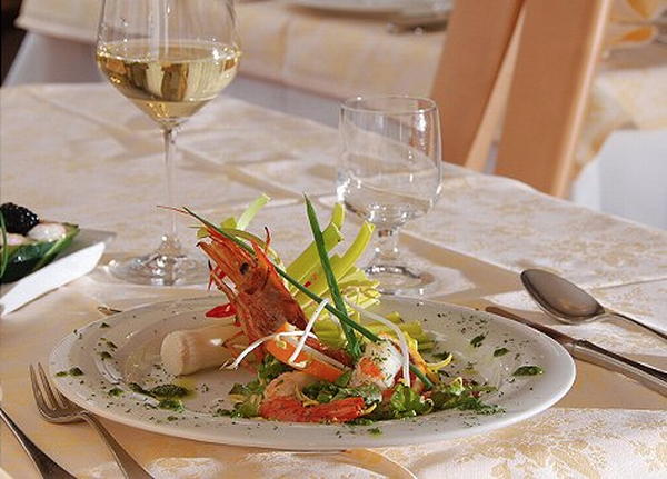 Il ristorante Campitello di Fassa Sport Hotel Enrosadira