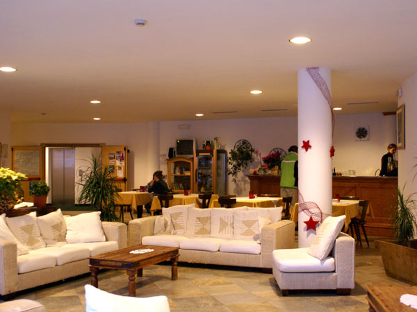 La hall