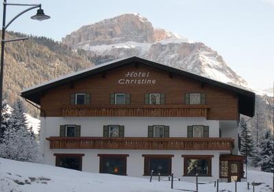Photo exteriors Hotel Christine