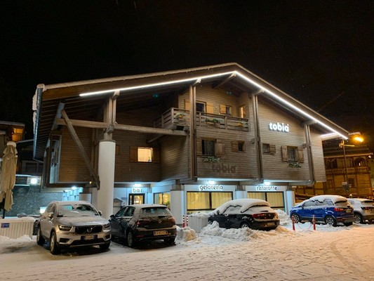 Foto esterno Garni Tobià