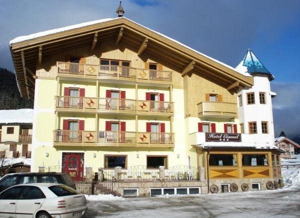 Foto invernale di presentazione Ciamol - Albergo 3 stelle