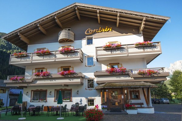 Photo exteriors B&B-Hotel Contrin