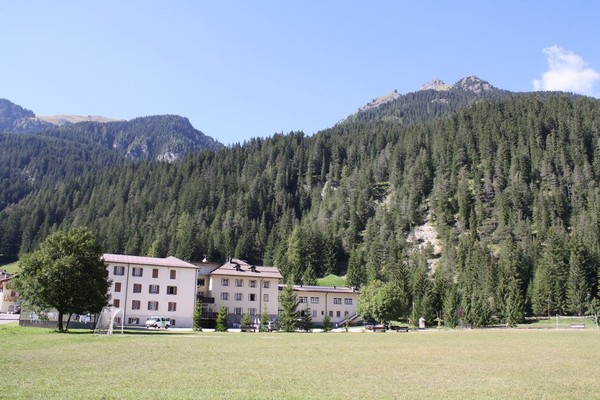 Foto esterno Albergo Soggiorno Dolomiti