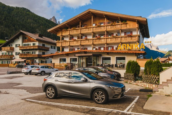 Photo exteriors Arnika Dolomiti Move Hotel