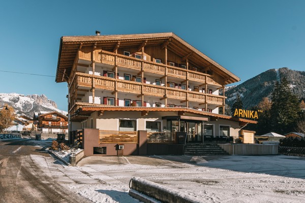 Foto esterno Arnika Dolomiti Move Hotel