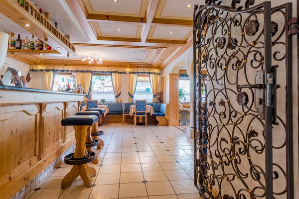 Foto del bar Arnika Dolomiti Move Hotel