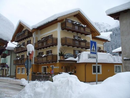 Foto esterno Hotel El Geiger