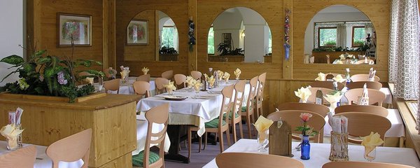 Il ristorante Pozza di Fassa Montana