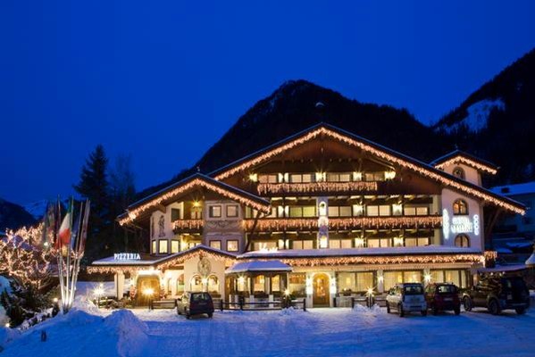 Photo exteriors Sport Hotel Majaré