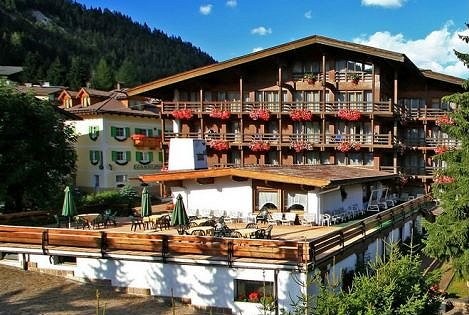 Foto esterno Hotel Trento & Le Colonnine