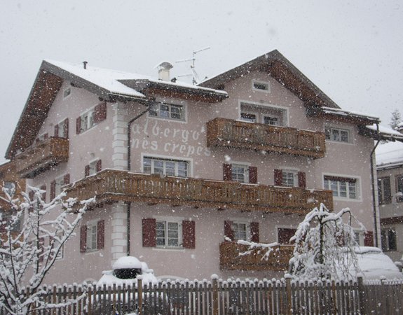 Foto invernale di presentazione Garni-Hotel Nes Crepes