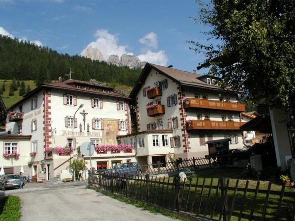 Foto estiva di presentazione Rizzi - Albergo 1 stella