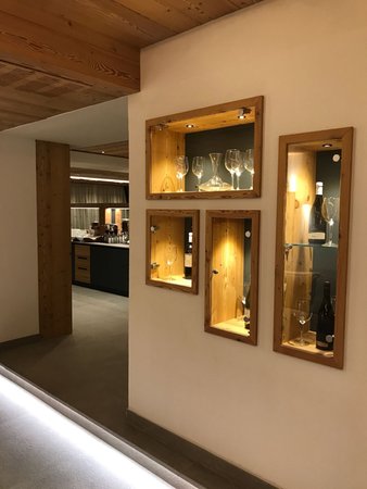 La cantina dei vini Pozza di Fassa Anda