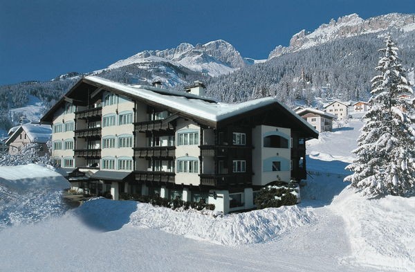 Foto esterno Alpen Hotel Corona Sport & Wellness
