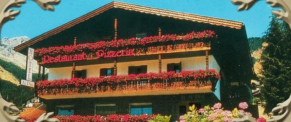 Foto Außenansicht Hotel Ai Pini