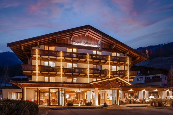 Photo exteriors Hotel Catinaccio