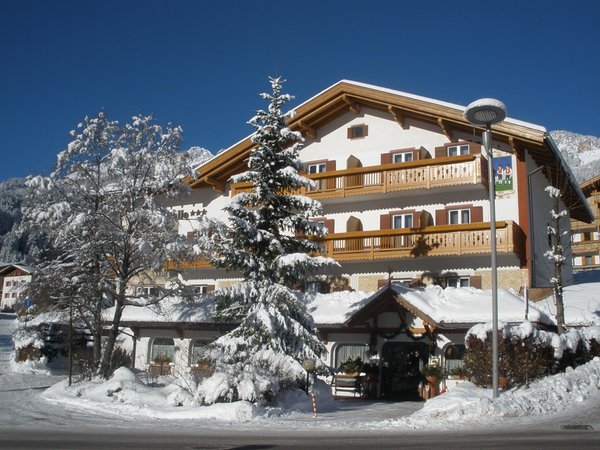 Foto invernale di presentazione Hotel Cristallo