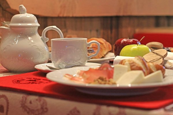 The breakfast Garni (B&B) Ladin