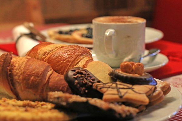 The breakfast Garni (B&B) Ladin