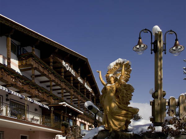 Foto esterno Albergo Des Alpes
