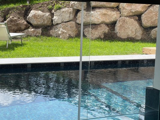Foto della piscina all'aperto