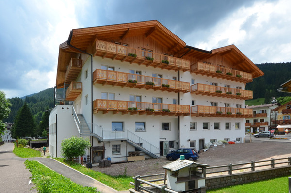 Foto esterno Albergo Park Hotel Avisio