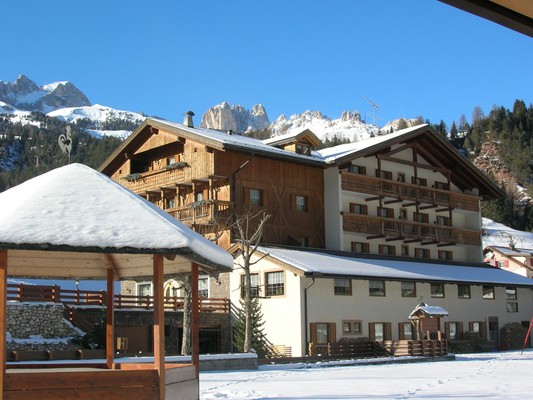 Foto esterno Hotel Wellness Hotel Dolomia