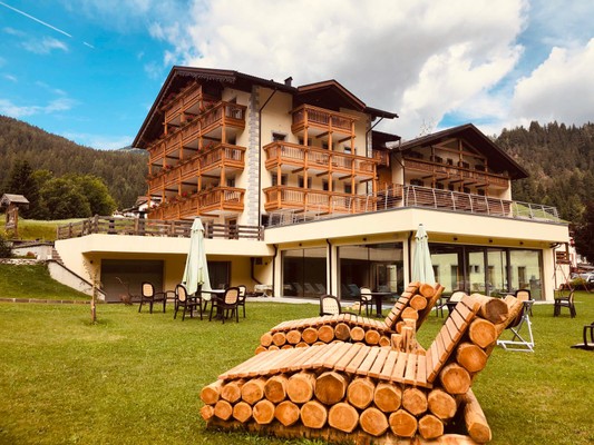 Foto esterno Hotel Wellness Hotel Dolomia