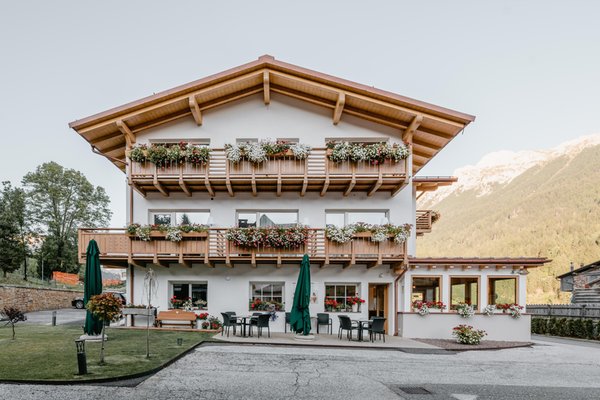 Foto esterno in estate Aurora