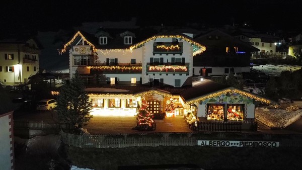 Foto esterno Albergo Piedibosco