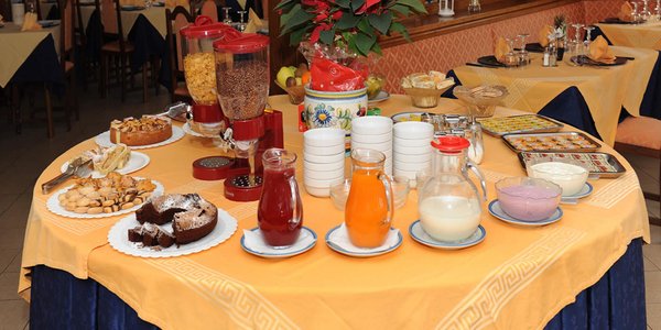 La colazione Hotel Bucaneve